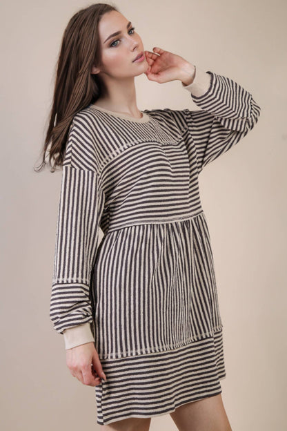 ND31917-Oversized Striped Casual Knit Mini Dress