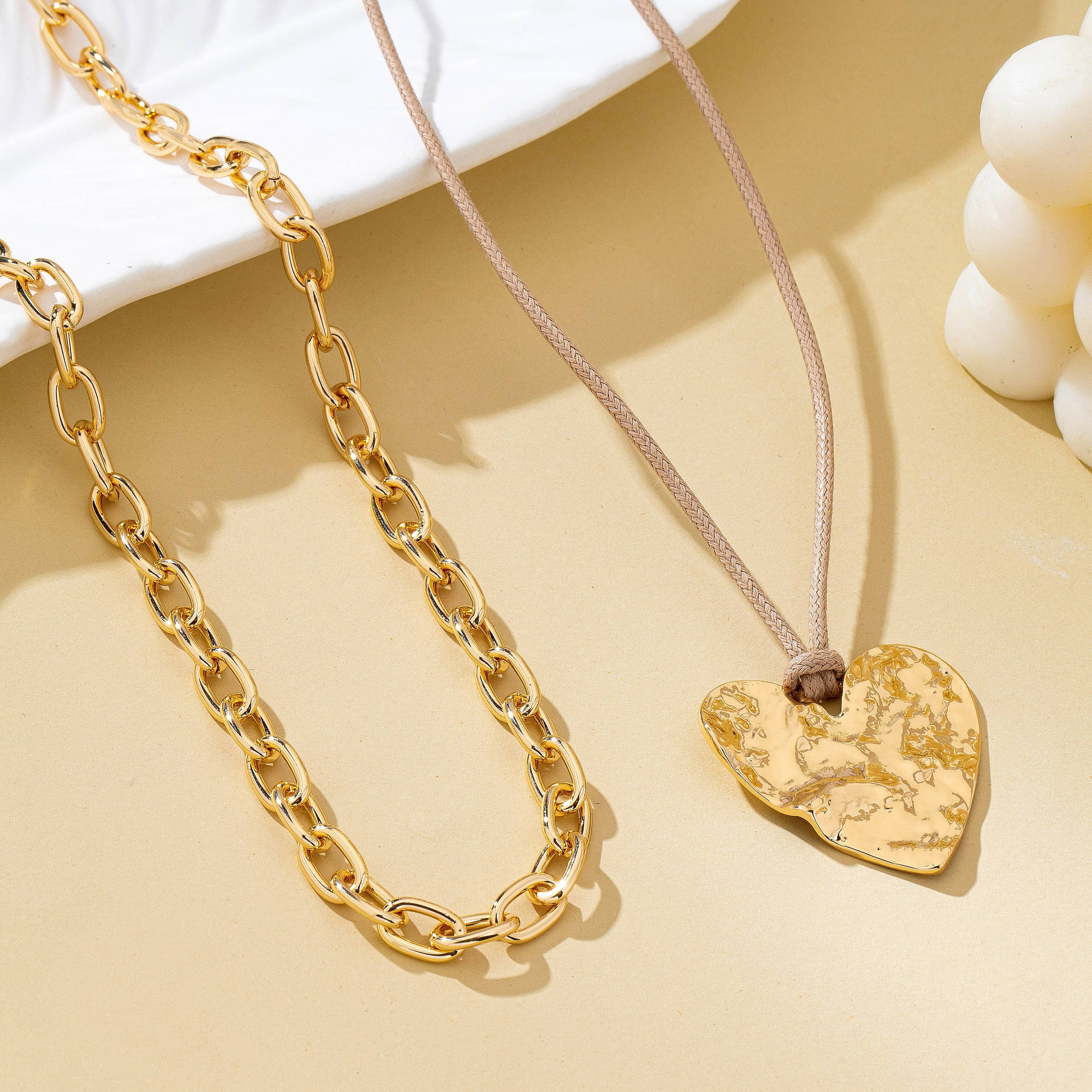 Hammered Heart Layered Cord Landyard Necklace | 80N93001