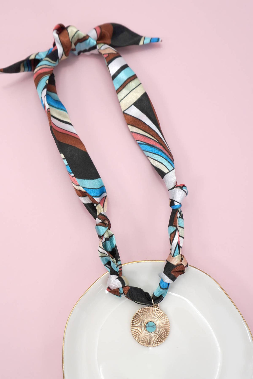 HANDMADE SCARF CHARM NECKLACE | 80N91790