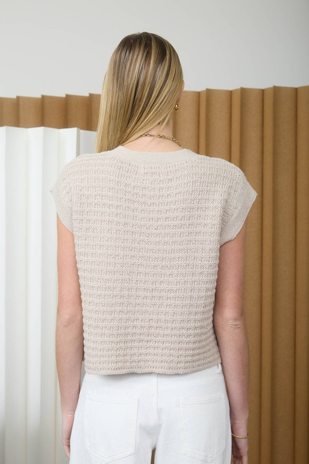 BUTTON HARDWARE DETAIL SHORT SLEEVE KNIT CARDIGAN