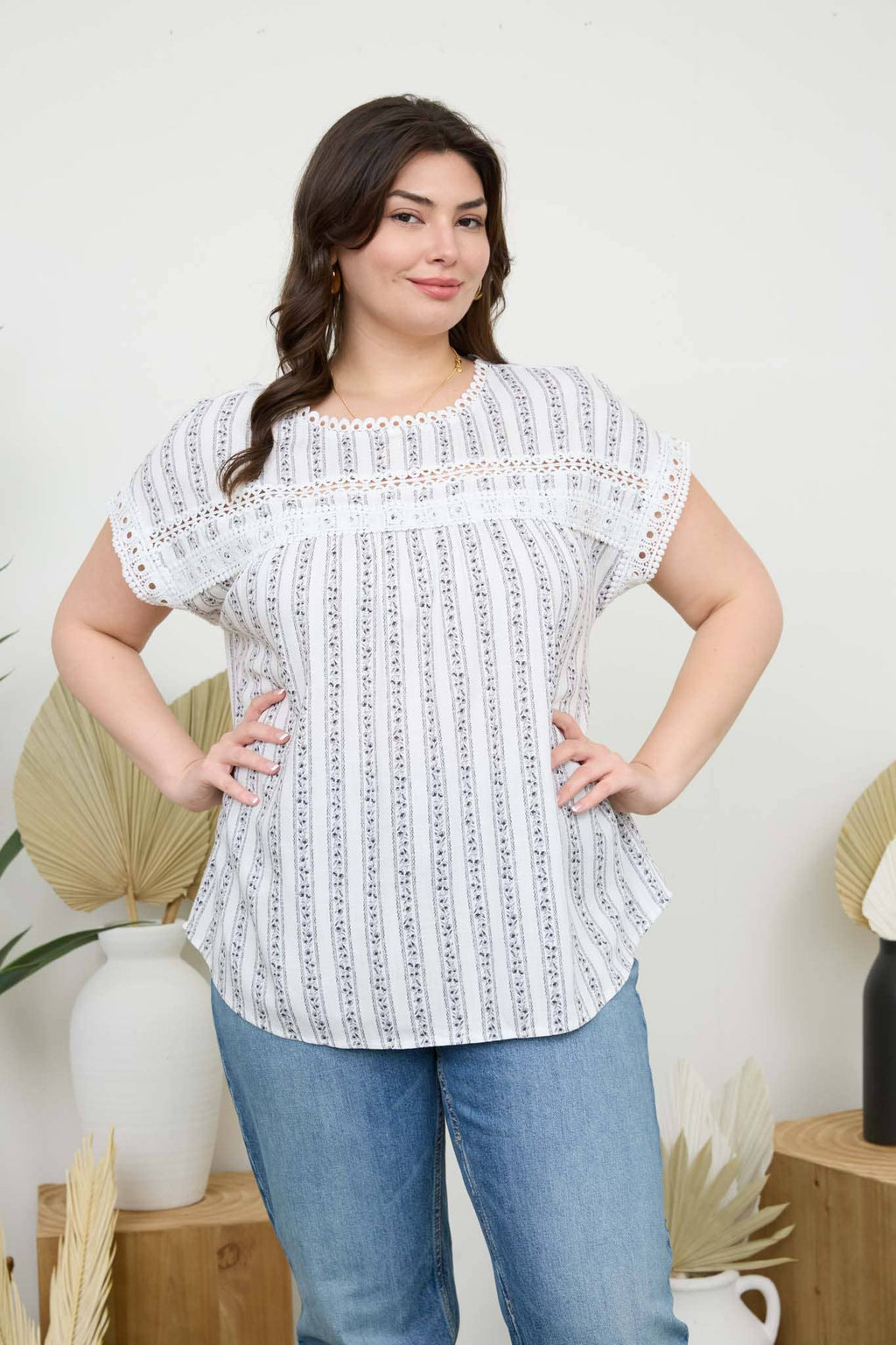 PLUS STRIPE FLORAL BATWING SHORT SLEEVE TOP