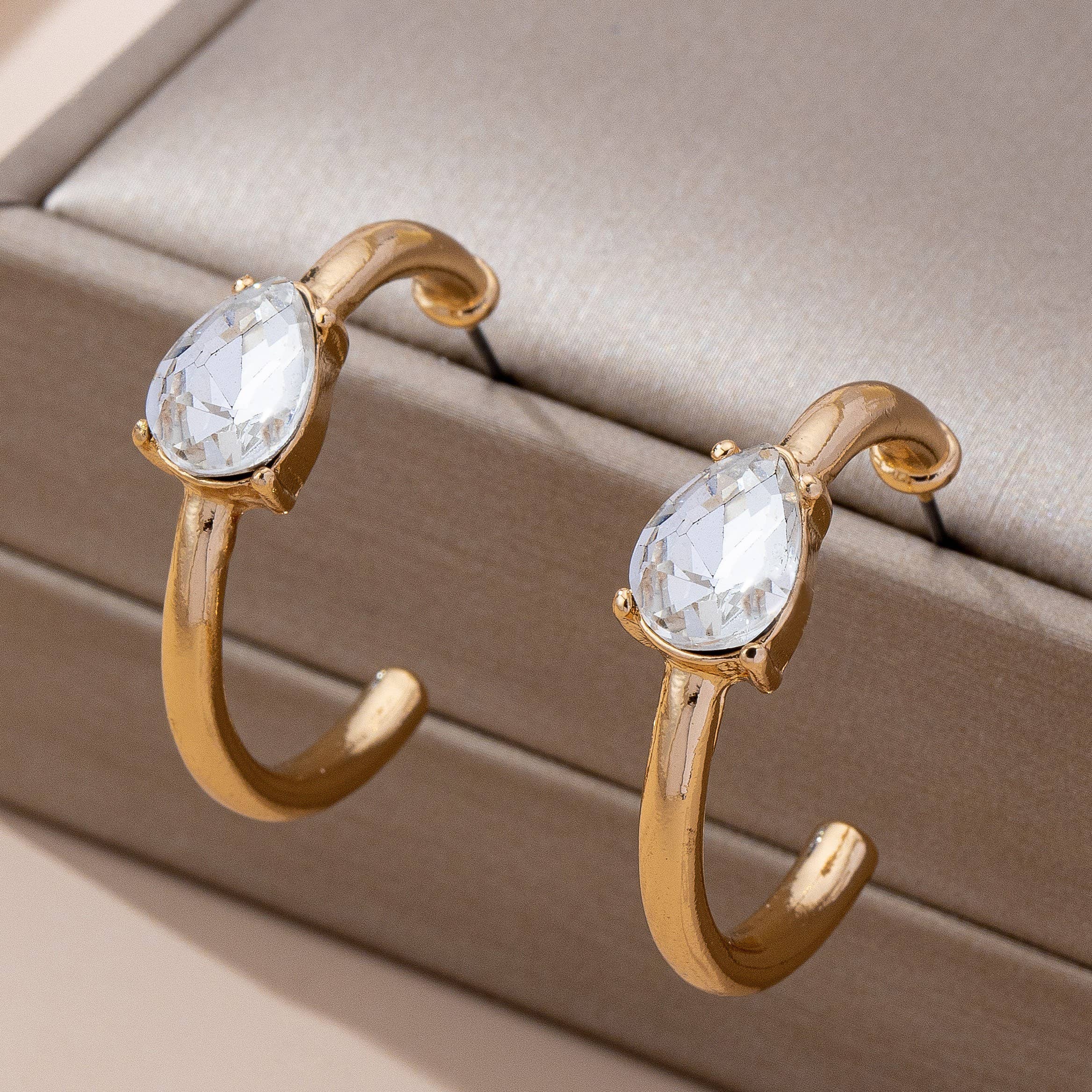 Solitaire Crystal Gold Hoop Earrings | 80E61640