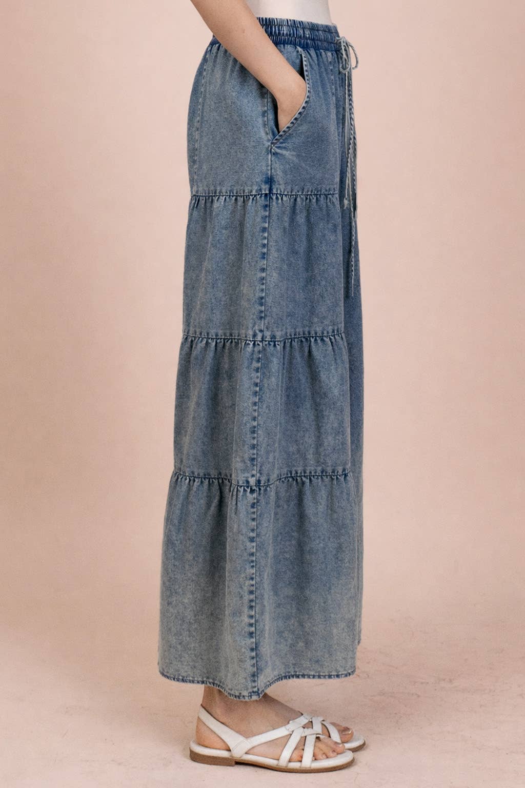 NP70989-Tiered Layers Mineral Washed Chambray Pants
