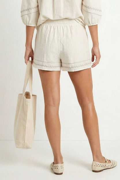 Contrast Trim Linen Shorts