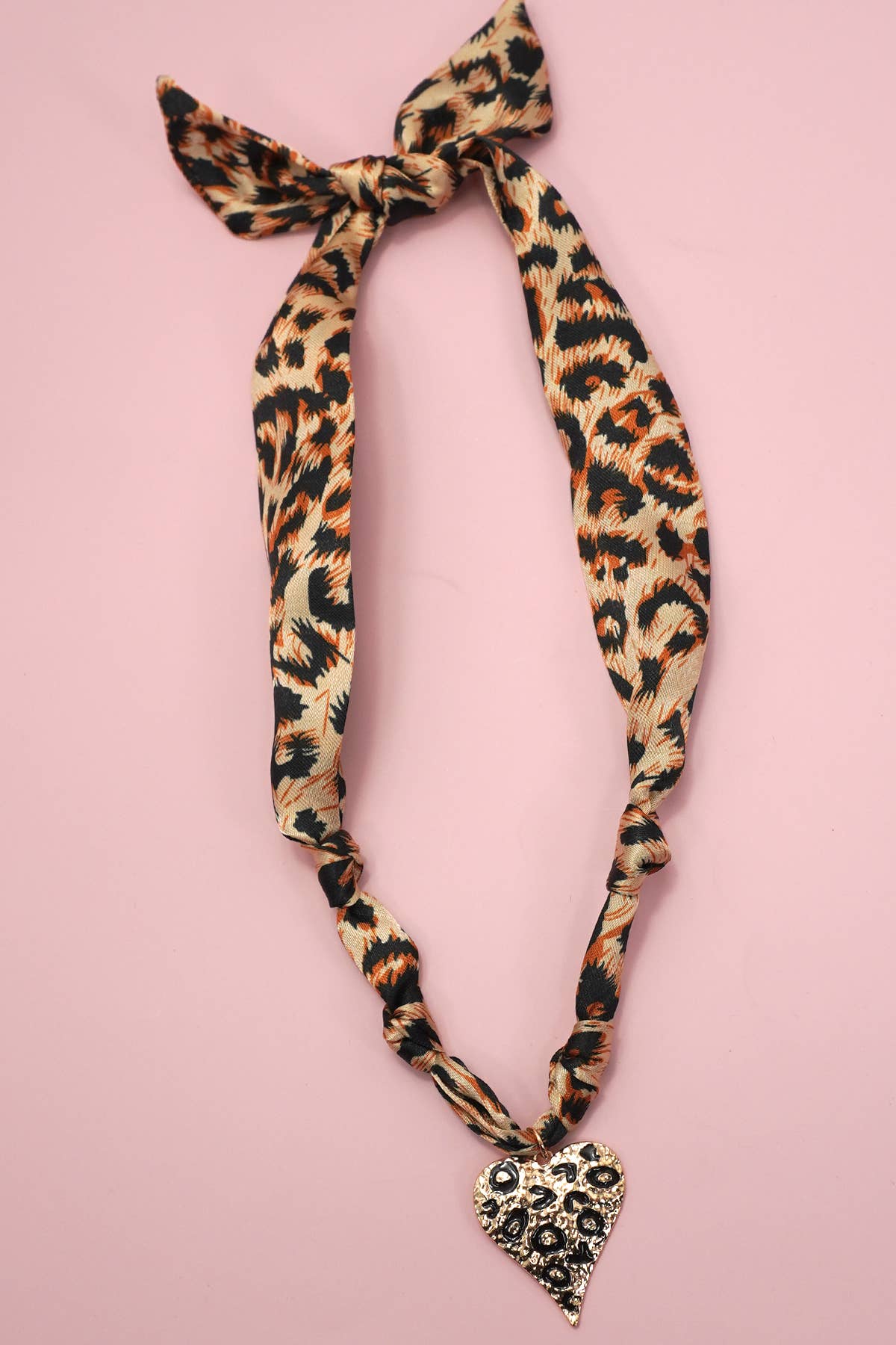 HANDMADE SCARF CHARM NECKLACE | 80N91790